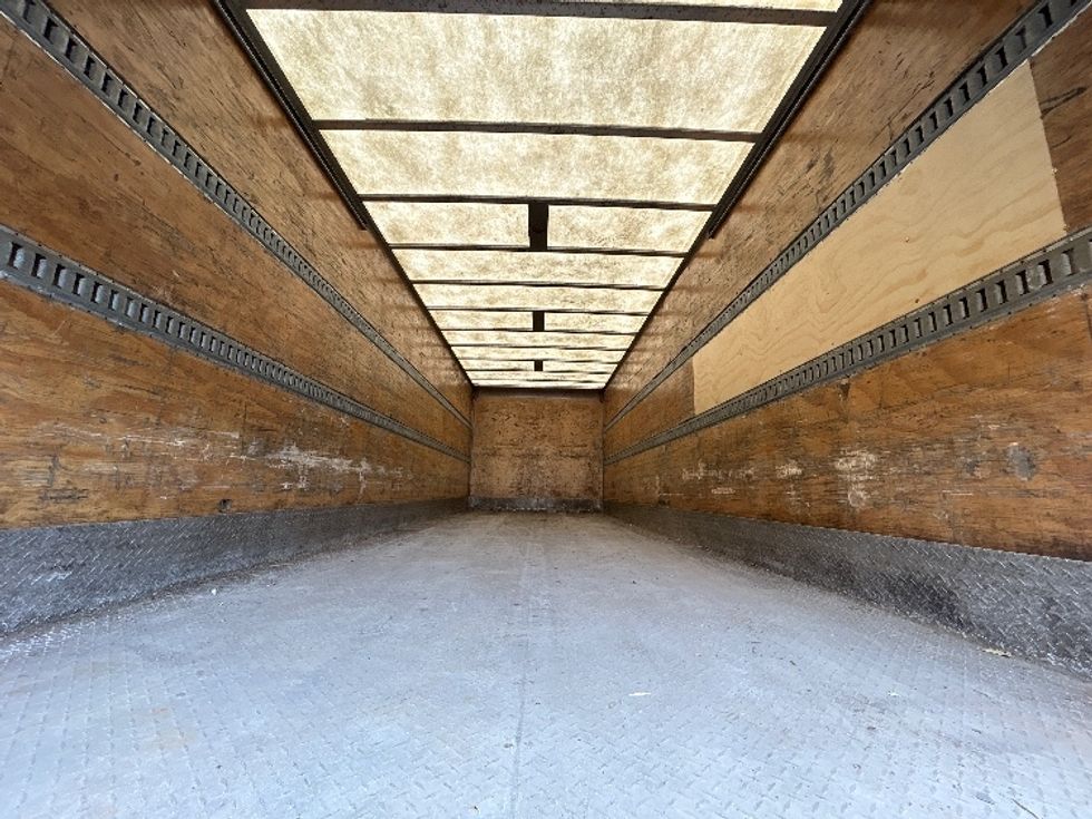 Medium Duty Box Truck-Light and Medium Duty Trucks-Hino-2019-338-Delta-BC-159,270\n\t\tkm-$ 71,500 - Image 8