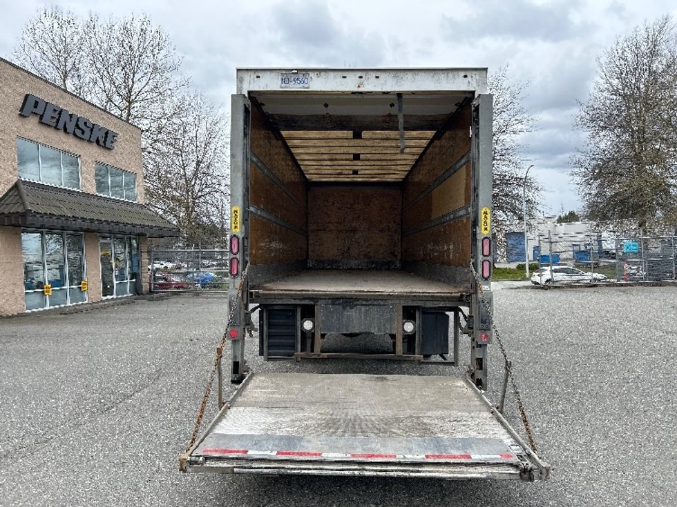 Medium Duty Box Truck-Light and Medium Duty Trucks-Hino-2019-338-Delta-BC-159,270\n\t\tkm-$ 71,500 - Image 9