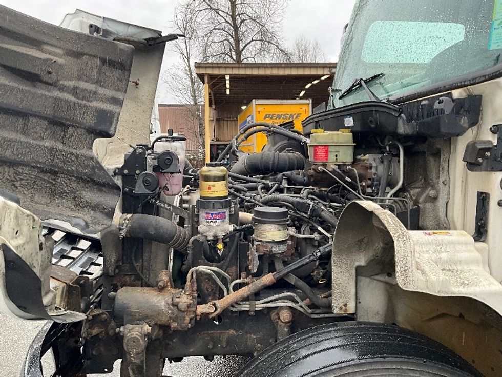 Medium Duty Box Truck-Light and Medium Duty Trucks-Hino-2019-338-Delta-BC-229,778\n\t\tkm-$ 66,000 - Image 24