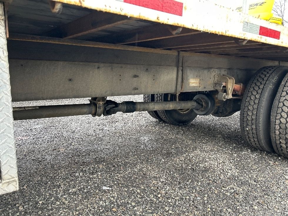 Medium Duty Box Truck-Light and Medium Duty Trucks-Hino-2019-338-Delta-BC-26,596\n\t\tkm-$ 73,000 - Image 5