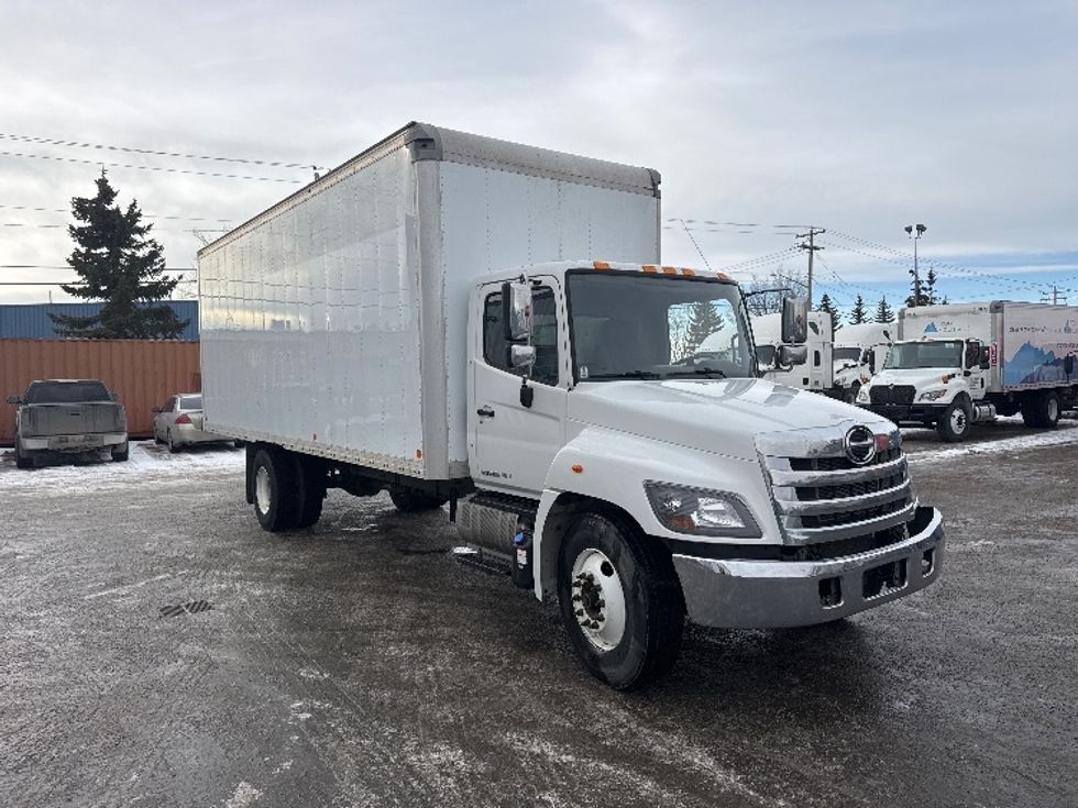 Medium Duty Box Truck-Light and Medium Duty Trucks-Hino-2019-338-Edmonton-AB-161,598\n\t\tkm-$ 67,750 - Image 1