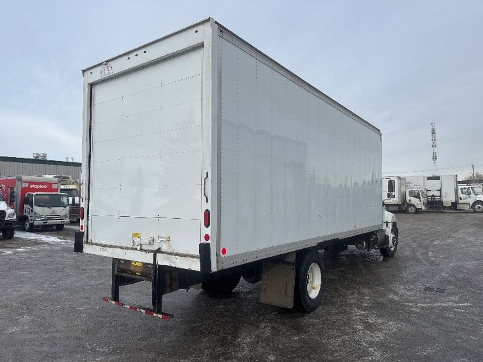 Medium Duty Box Truck-Light and Medium Duty Trucks-Hino-2019-338-Edmonton-AB-161,598\n\t\tkm-$ 67,750 - Image 13