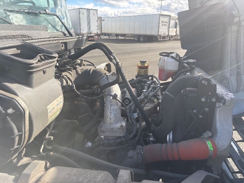 Medium Duty Box Truck-Light and Medium Duty Trucks-Hino-2019-338-Everett-WA-66,208\n\t\tmiles-$ 44,500 - Image 23