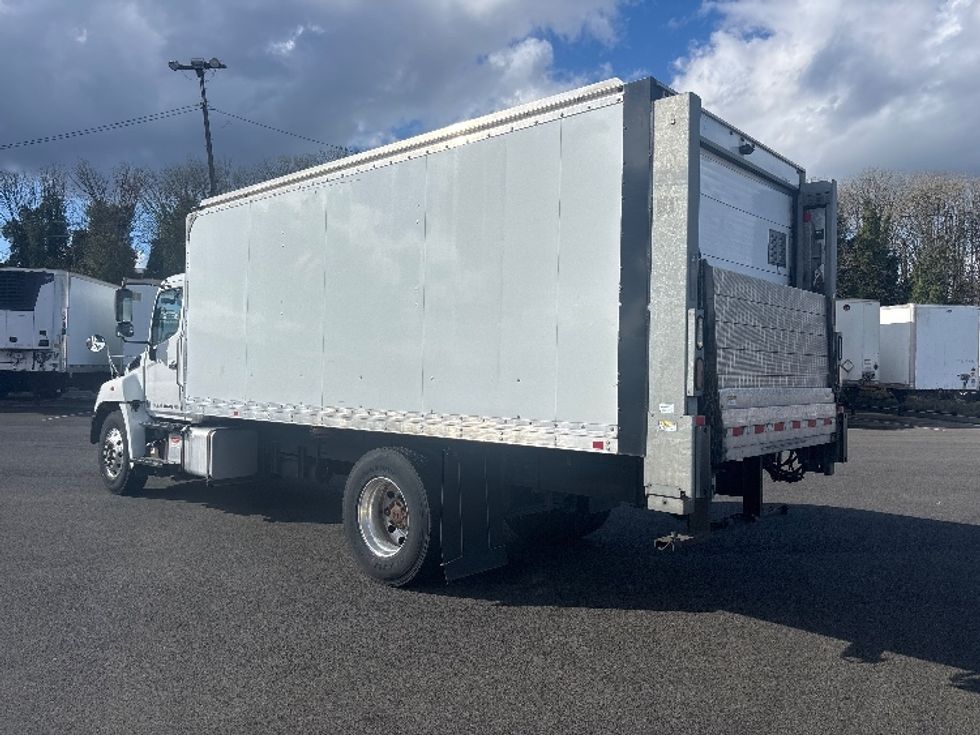 Medium Duty Box Truck-Light and Medium Duty Trucks-Hino-2019-338-Everett-WA-66,208\n\t\tmiles-$ 44,500 - Image 6