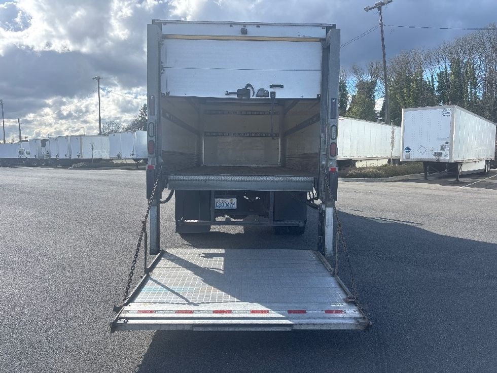 Medium Duty Box Truck-Light and Medium Duty Trucks-Hino-2019-338-Everett-WA-66,208\n\t\tmiles-$ 44,500 - Image 9