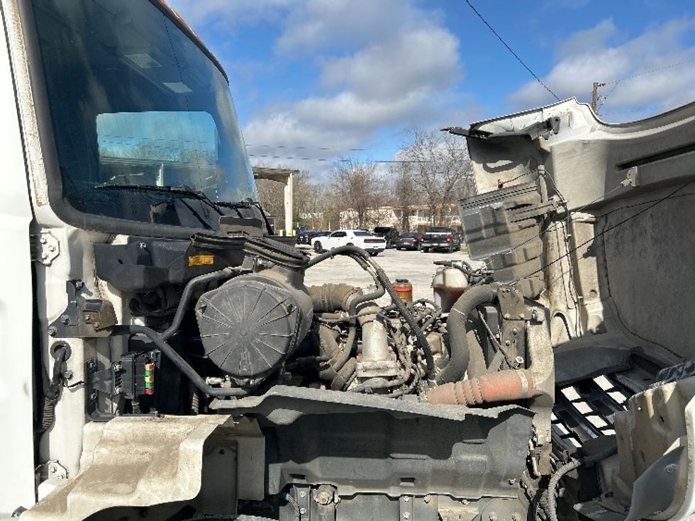 Medium Duty Box Truck-Light and Medium Duty Trucks-Hino-2019-338-Macon-GA-160,836\n\t\tmiles-$ 46,000 - Image 20