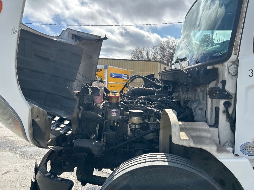 Medium Duty Box Truck-Light and Medium Duty Trucks-Hino-2019-338-Macon-GA-160,836\n\t\tmiles-$ 46,000 - Image 21