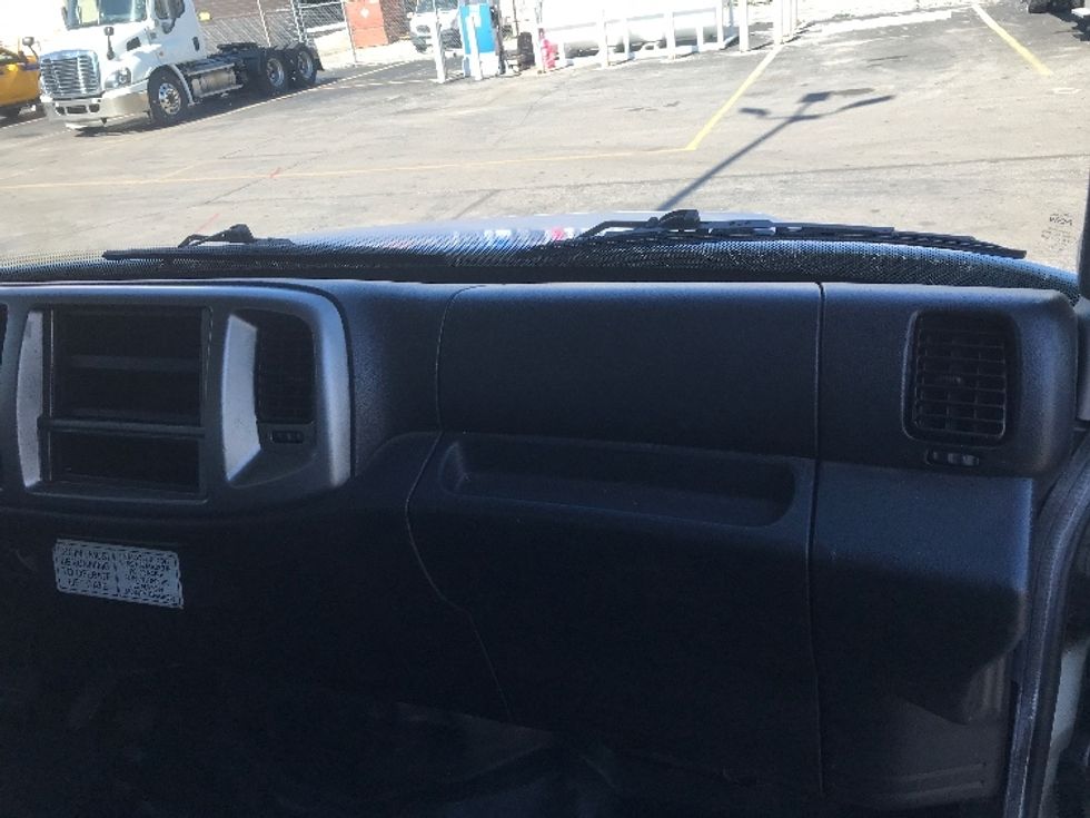 Medium Duty Box Truck-Light and Medium Duty Trucks-Hino-2019-338-Mississauga-ON-275,346\n\t\tkm-$ 64,750 - Image 21