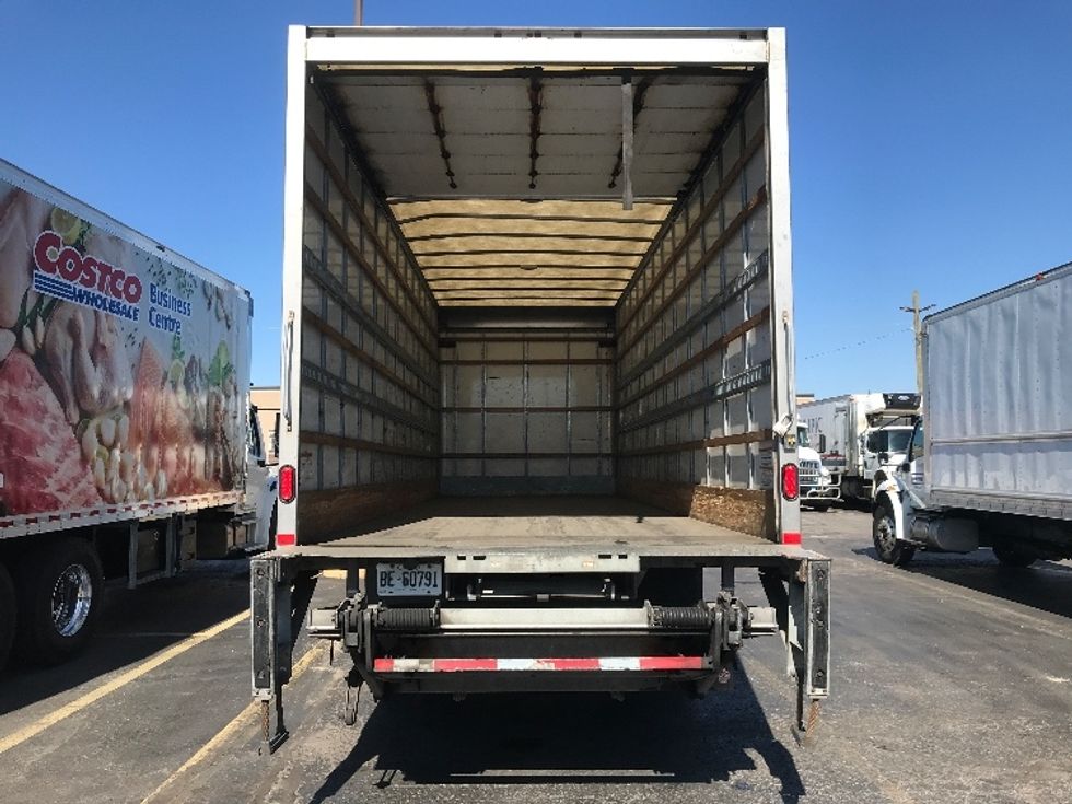 Medium Duty Box Truck-Light and Medium Duty Trucks-Hino-2019-338-Mississauga-ON-275,346\n\t\tkm-$ 64,750 - Image 8