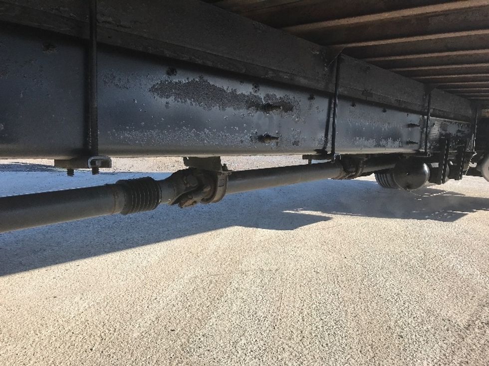 Medium Duty Box Truck-Light and Medium Duty Trucks-Hino-2019-338-Montreal-PQ-472,128\n\t\tkm-$ 37,250 - Image 14