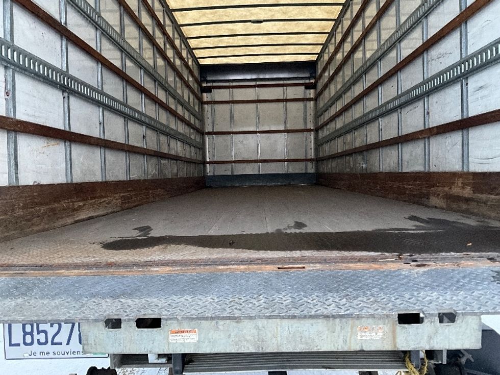 Medium Duty Box Truck-Light and Medium Duty Trucks-Hino-2019-338-Ottawa-ON-423,237\n\t\tkm-$ 46,500 - Image 10