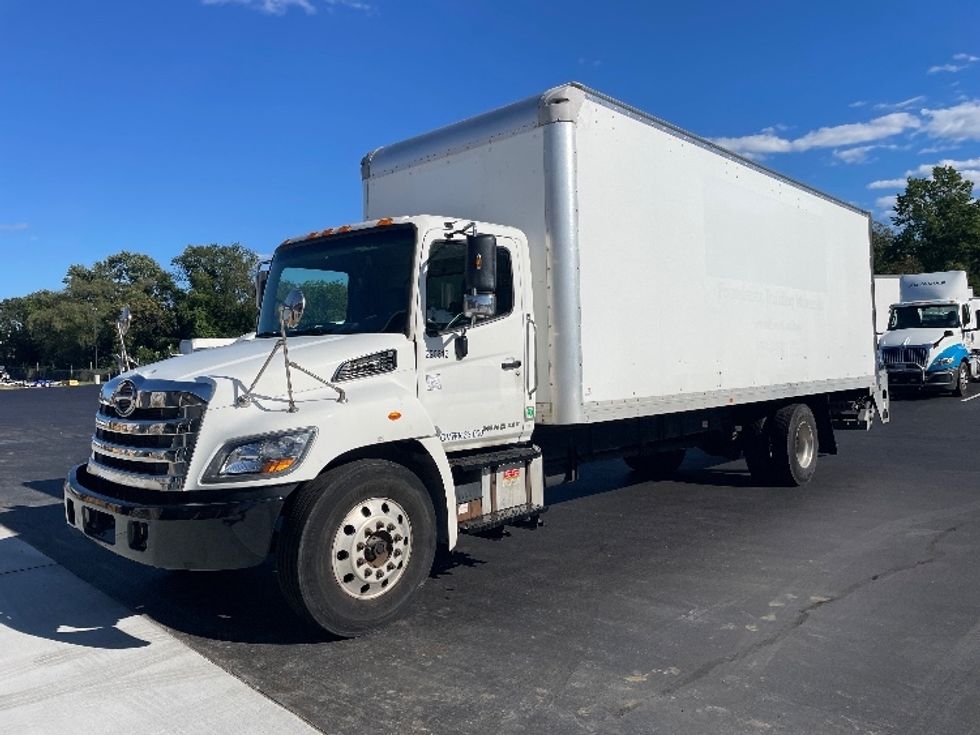 Medium Duty Box Truck-Light and Medium Duty Trucks-Hino-2019-338-Pennsauken-NJ-183,355\n\t\tmiles-$ 41,750 - Image 3