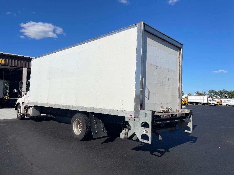 Medium Duty Box Truck-Light and Medium Duty Trucks-Hino-2019-338-Pennsauken-NJ-183,355\n\t\tmiles-$ 41,750 - Image 6