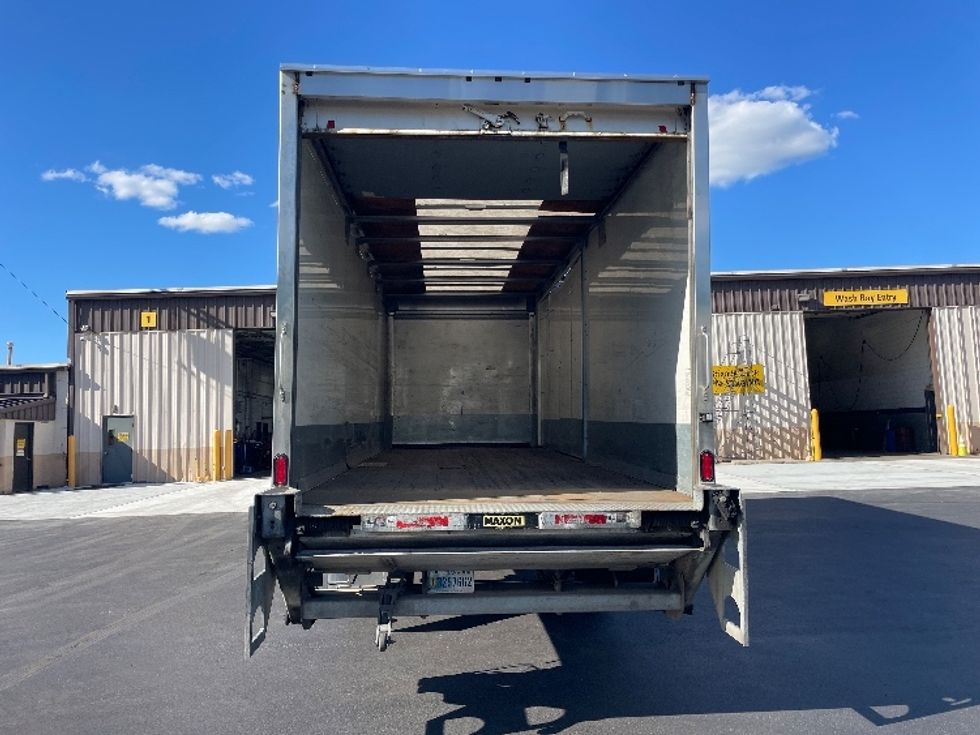 Medium Duty Box Truck-Light and Medium Duty Trucks-Hino-2019-338-Pennsauken-NJ-183,355\n\t\tmiles-$ 41,750 - Image 8