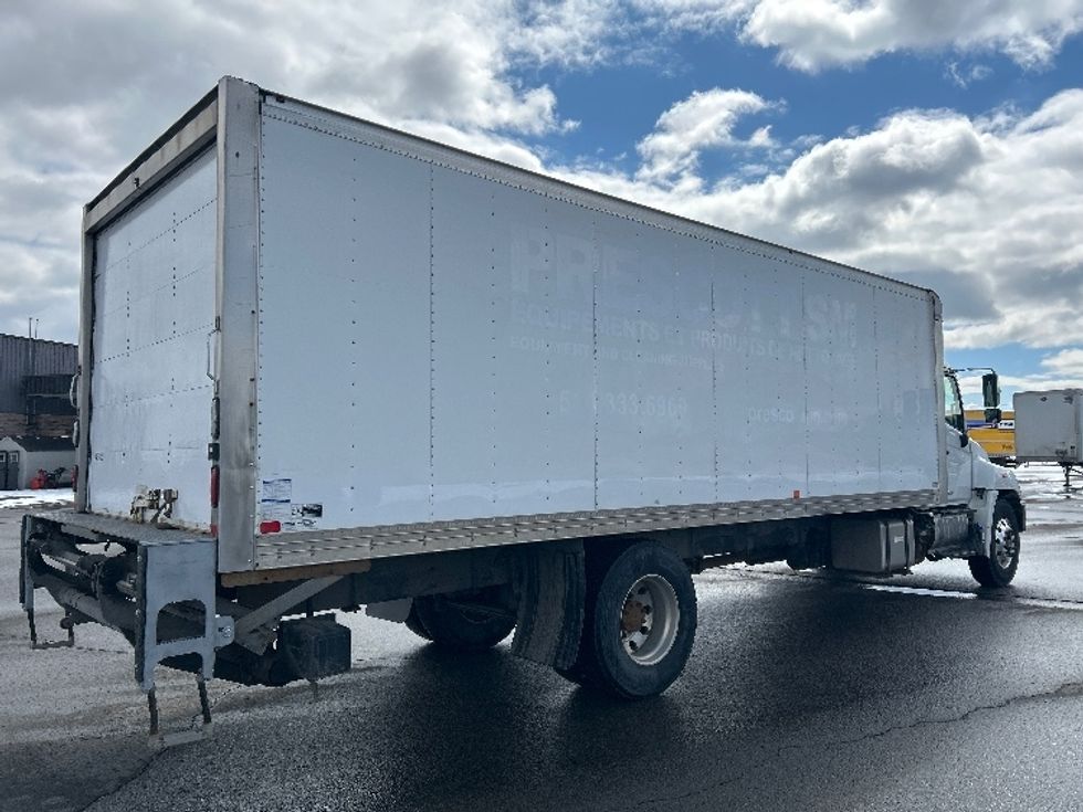 Medium Duty Box Truck-Light and Medium Duty Trucks-Hino-2019-338-Saint Laurent-PQ-132,966\n\t\tkm-$ 62,500 - Image 13
