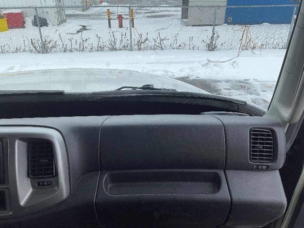 Medium Duty Box Truck-Light and Medium Duty Trucks-Hino-2019-338-Saint Laurent-PQ-349,325\n\t\tkm-$ 44,750 - Image 17