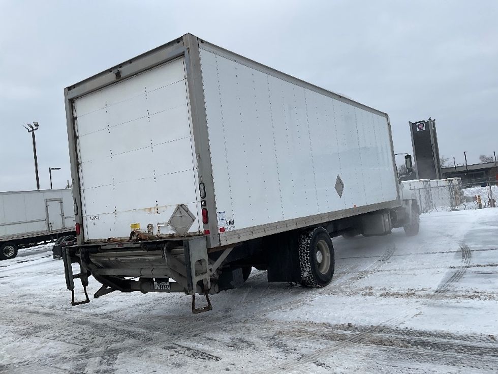 Medium Duty Box Truck-Light and Medium Duty Trucks-Hino-2019-338-Saint Laurent-PQ-368,252\n\t\tkm-$ 42,500 - Image 13