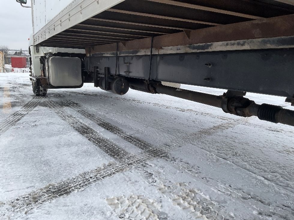 Medium Duty Box Truck-Light and Medium Duty Trucks-Hino-2019-338-Saint Laurent-PQ-368,252\n\t\tkm-$ 42,500 - Image 5