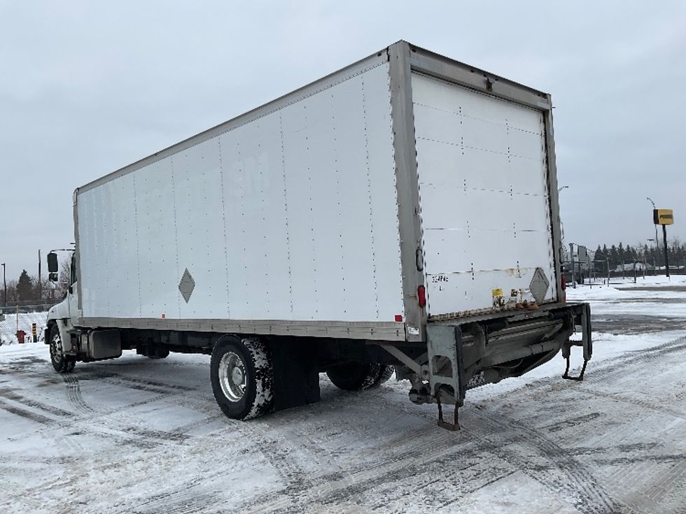 Medium Duty Box Truck-Light and Medium Duty Trucks-Hino-2019-338-Saint Laurent-PQ-368,252\n\t\tkm-$ 42,500 - Image 6