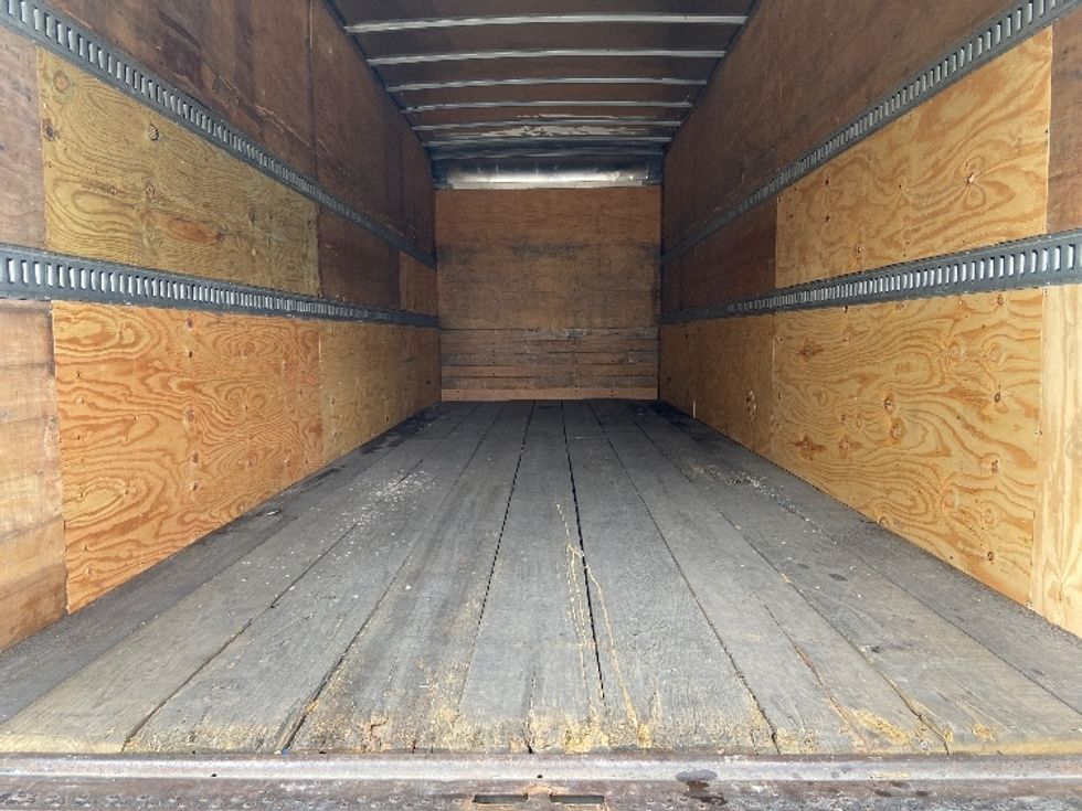 Medium Duty Box Truck-Light and Medium Duty Trucks-Hino-2019-338-San Antonio-TX-285,264\n\t\tmiles-$ 31,250 - Image 10