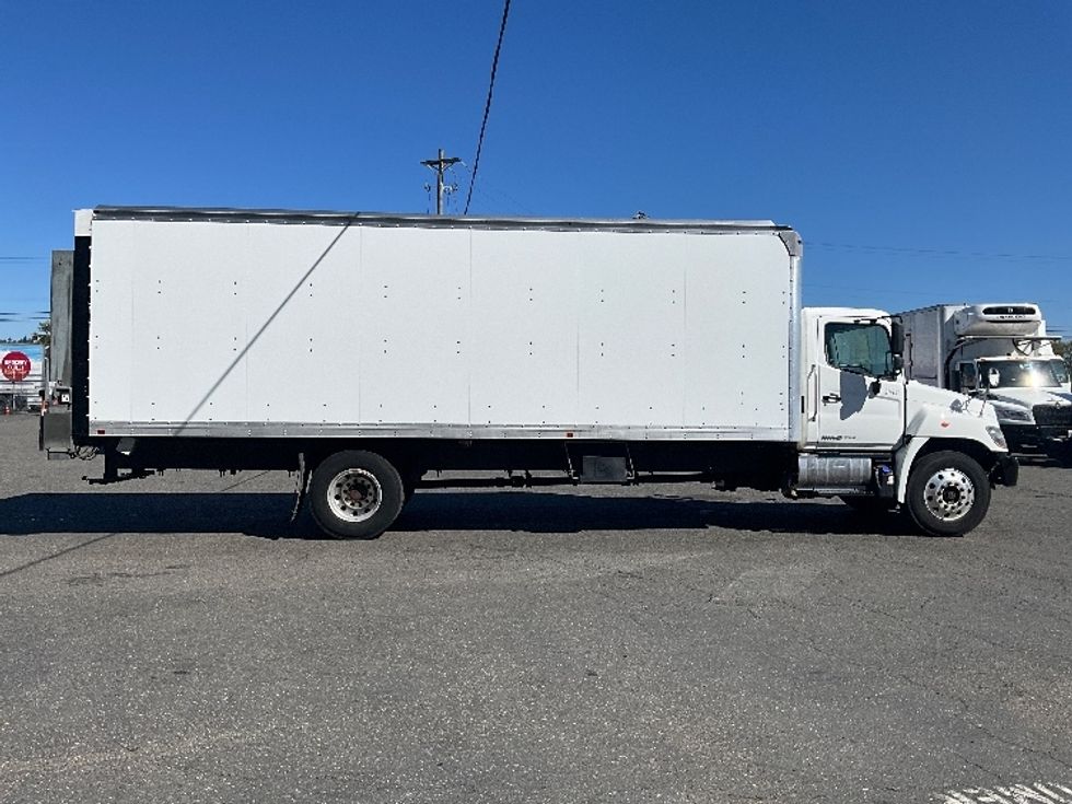Medium Duty Box Truck-Light and Medium Duty Trucks-Hino-2019-338-Tacoma-WA-97,871\n\t\tmiles-$ 49,750 - Image 15