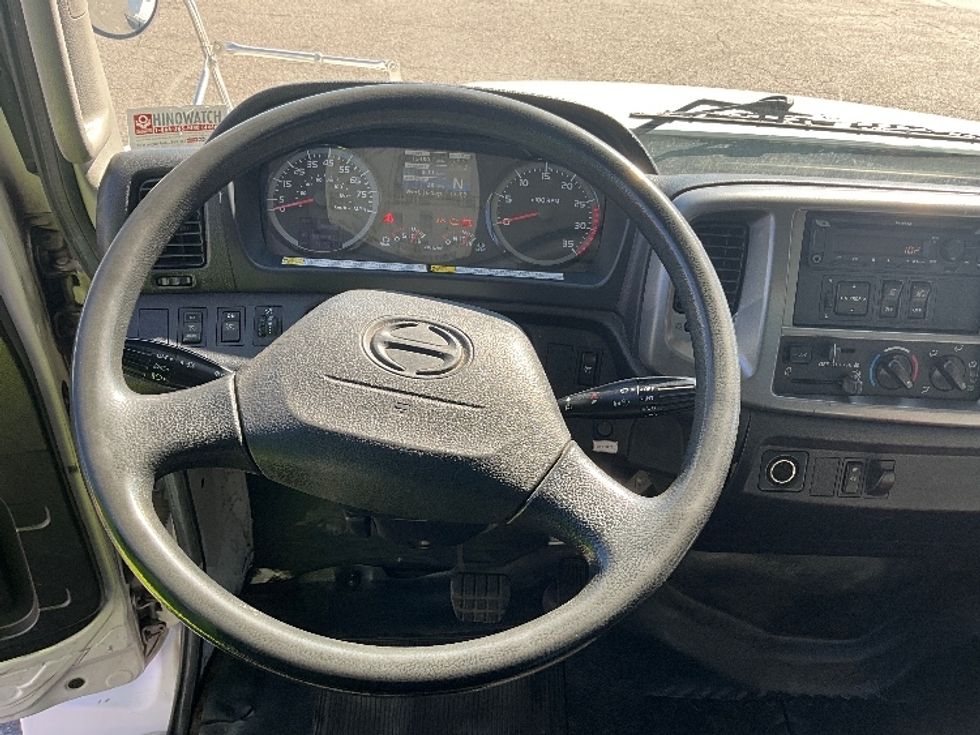 Medium Duty Box Truck-Light and Medium Duty Trucks-Hino-2019-338-Tacoma-WA-97,871\n\t\tmiles-$ 49,750 - Image 18