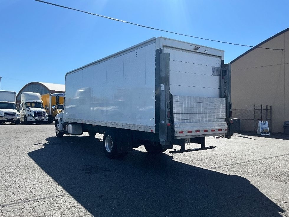 Medium Duty Box Truck-Light and Medium Duty Trucks-Hino-2019-338-Tacoma-WA-97,871\n\t\tmiles-$ 49,750 - Image 6