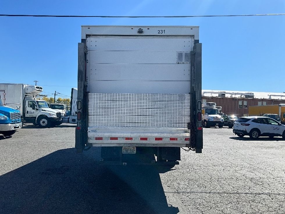 Medium Duty Box Truck-Light and Medium Duty Trucks-Hino-2019-338-Tacoma-WA-97,871\n\t\tmiles-$ 49,750 - Image 7