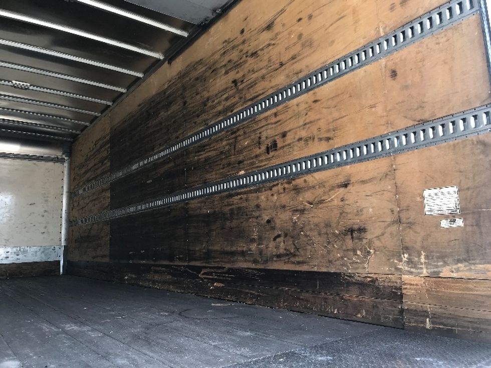 Medium Duty Box Truck-Light and Medium Duty Trucks-Hino-2019-338-Tampa-FL-424,454\n\t\tmiles-$ 21,500 - Image 11