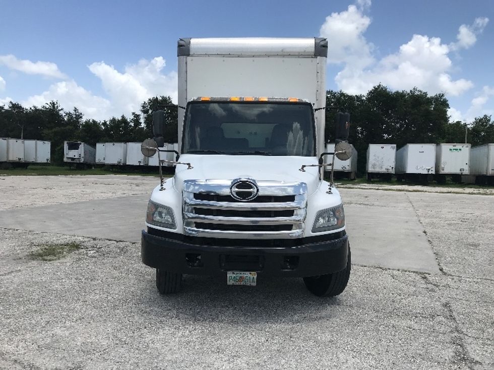 Medium Duty Box Truck-Light and Medium Duty Trucks-Hino-2019-338-Tampa-FL-424,454\n\t\tmiles-$ 21,500 - Image 2
