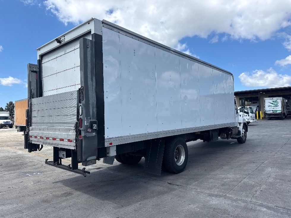 Medium Duty Box Truck-Light and Medium Duty Trucks-Hino-2019-338-Torrance-CA-102,130\n\t\tmiles-$ 48,500 - Image 13