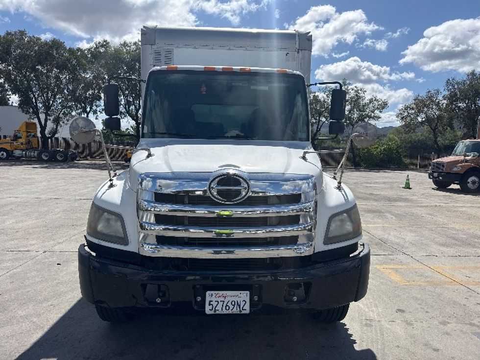 Medium Duty Box Truck-Light and Medium Duty Trucks-Hino-2019-338-Torrance-CA-102,130\n\t\tmiles-$ 48,500 - Image 2
