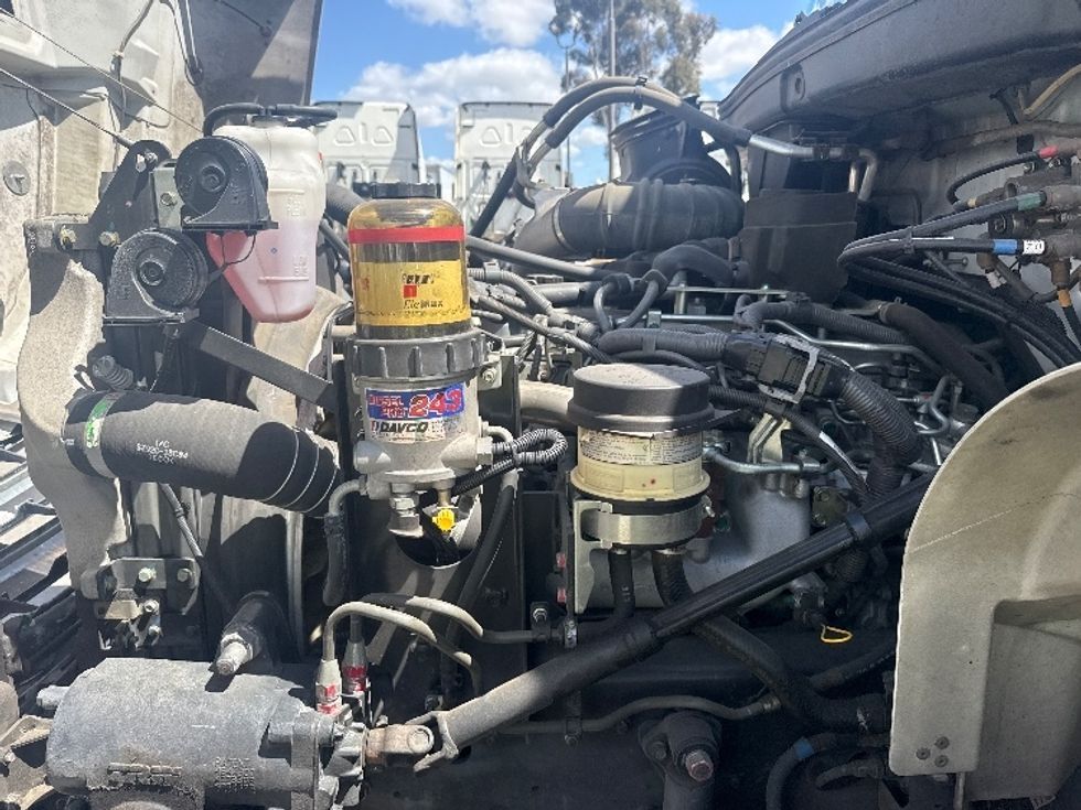 Medium Duty Box Truck-Light and Medium Duty Trucks-Hino-2019-338-Torrance-CA-102,130\n\t\tmiles-$ 48,500 - Image 24