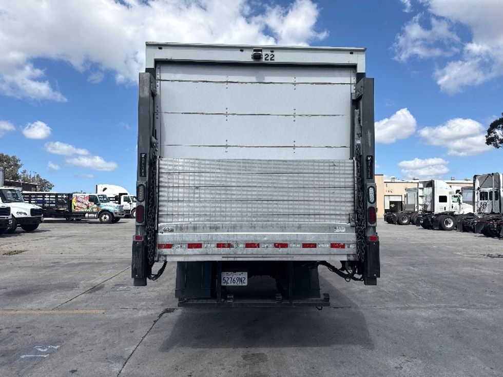 Medium Duty Box Truck-Light and Medium Duty Trucks-Hino-2019-338-Torrance-CA-102,130\n\t\tmiles-$ 48,500 - Image 8