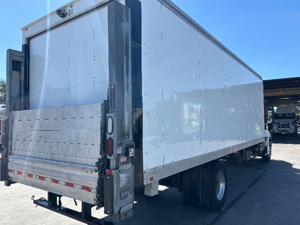Medium Duty Box Truck-Light and Medium Duty Trucks-Hino-2019-338-Torrance-CA-109,125\n\t\tmiles-$ 48,000 - Image 13