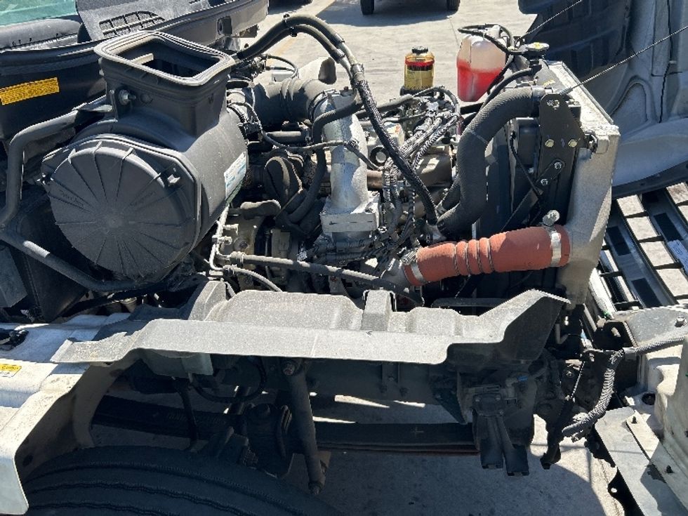 Medium Duty Box Truck-Light and Medium Duty Trucks-Hino-2019-338-Torrance-CA-109,125\n\t\tmiles-$ 48,000 - Image 23