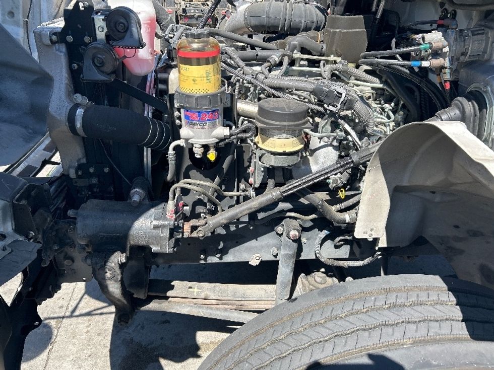 Medium Duty Box Truck-Light and Medium Duty Trucks-Hino-2019-338-Torrance-CA-109,125\n\t\tmiles-$ 48,000 - Image 24