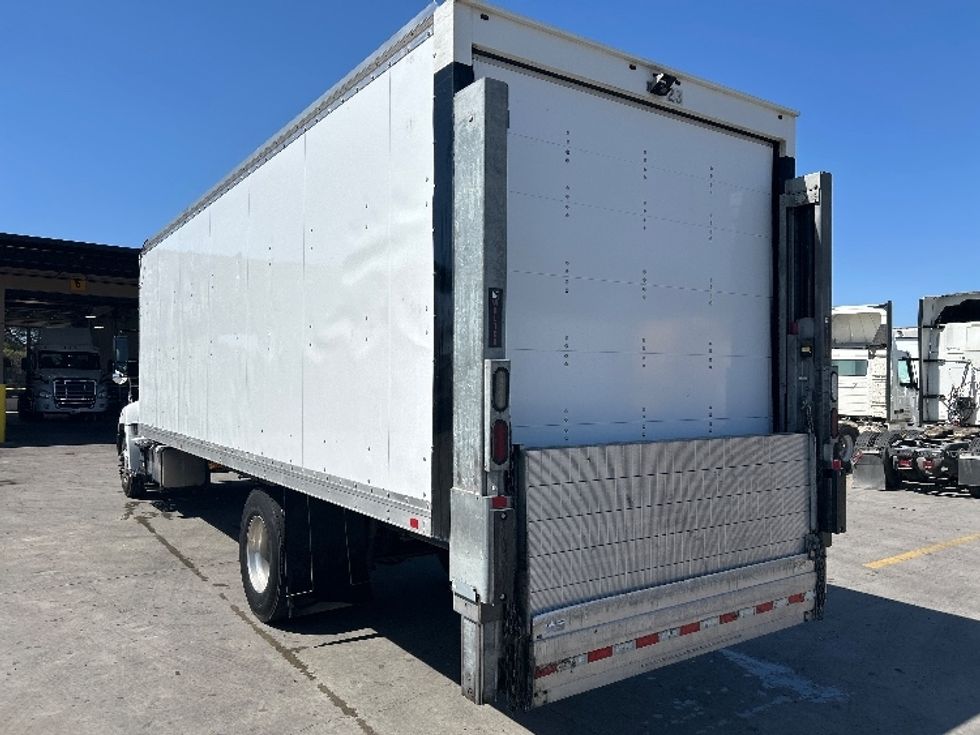 Medium Duty Box Truck-Light and Medium Duty Trucks-Hino-2019-338-Torrance-CA-109,125\n\t\tmiles-$ 48,000 - Image 6