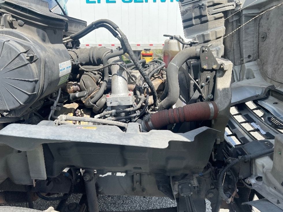 Medium Duty Box Truck-Light and Medium Duty Trucks-Hino-2019-338-Torrance-CA-178,782\n\t\tmiles-$ 41,250 - Image 23