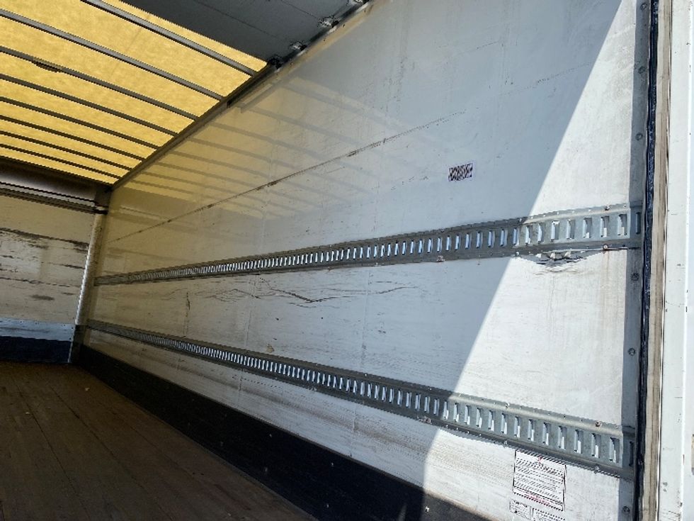 Medium Duty Box Truck-Light and Medium Duty Trucks-Hino-2019-338-Torrance-CA-230,439\n\t\tmiles-$ 34,000 - Image 12