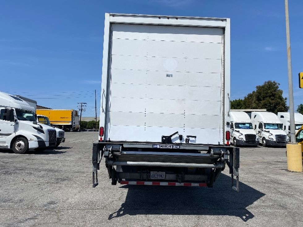 Medium Duty Box Truck-Light and Medium Duty Trucks-Hino-2019-338-Torrance-CA-230,439\n\t\tmiles-$ 34,000 - Image 7