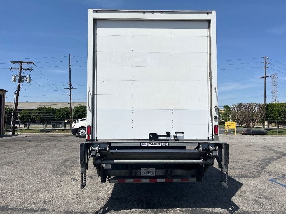 Medium Duty Box Truck-Light and Medium Duty Trucks-Hino-2019-338-Torrance-CA-236,835\n\t\tmiles-$ 33,250 - Image 7