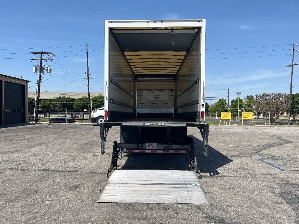 Medium Duty Box Truck-Light and Medium Duty Trucks-Hino-2019-338-Torrance-CA-236,835\n\t\tmiles-$ 33,250 - Image 9