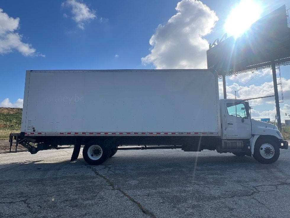 Medium Duty Box Truck-Light and Medium Duty Trucks-Hino-2019-338-Torrance-CA-321,564\n\t\tmiles-$ 21,000 - Image 15