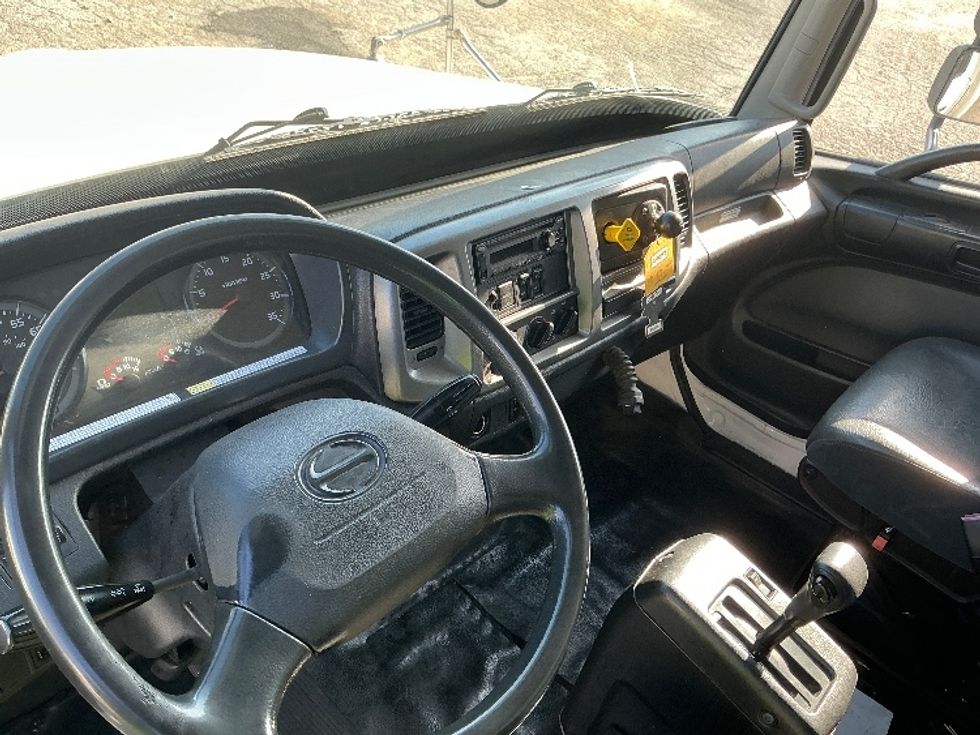 Medium Duty Box Truck-Light and Medium Duty Trucks-Hino-2019-338-Torrance-CA-321,564\n\t\tmiles-$ 21,000 - Image 17