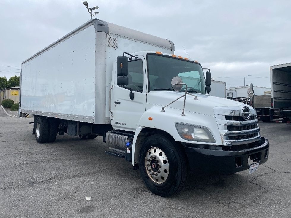 Medium Duty Box Truck-Light and Medium Duty Trucks-Hino-2019-338-Torrance-CA-72,742\n\t\tmiles-$ 50,250 - Image 1