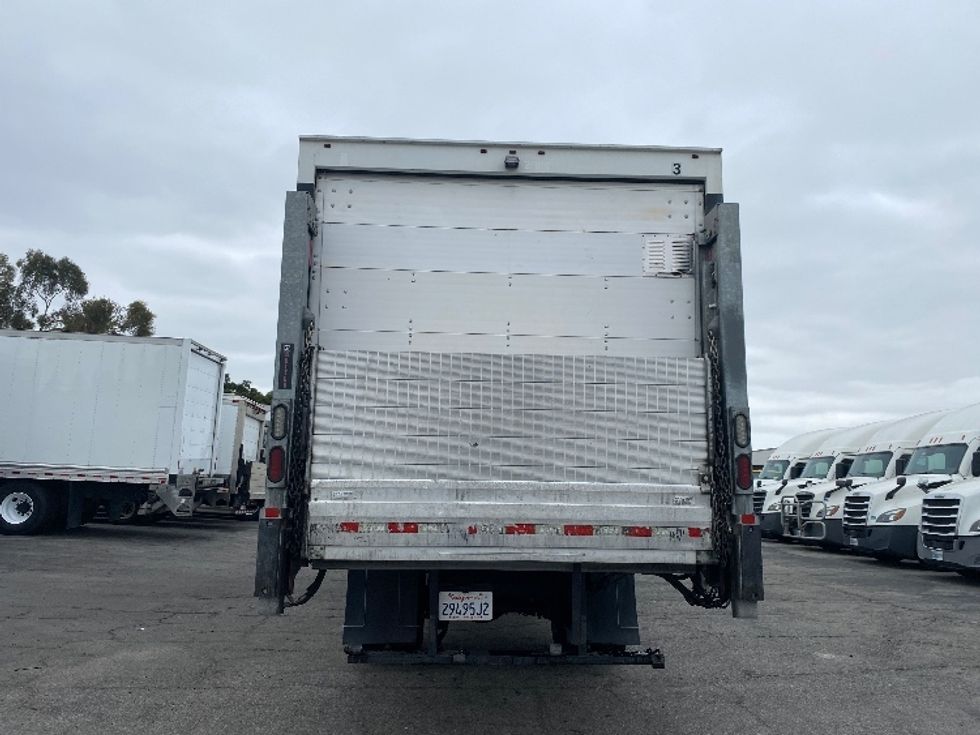 Medium Duty Box Truck-Light and Medium Duty Trucks-Hino-2019-338-Torrance-CA-72,742\n\t\tmiles-$ 50,250 - Image 7