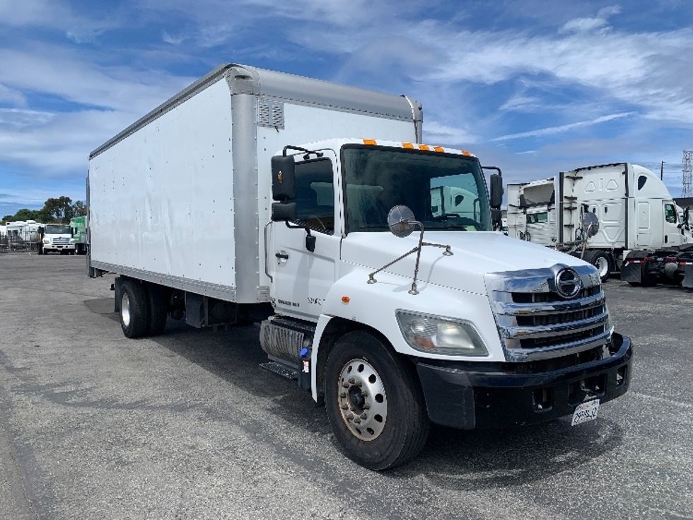 Medium Duty Box Truck-Light and Medium Duty Trucks-Hino-2019-338-Torrance-CA-78,984\n\t\tmiles-$ 50,750 - Image 1