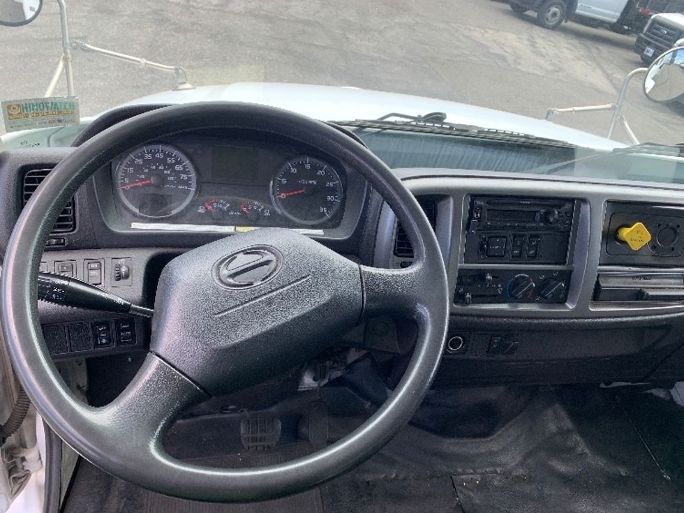 Medium Duty Box Truck-Light and Medium Duty Trucks-Hino-2019-338-Torrance-CA-78,984\n\t\tmiles-$ 50,750 - Image 18