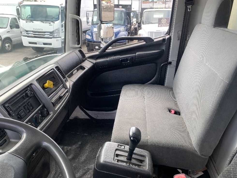 Medium Duty Box Truck-Light and Medium Duty Trucks-Hino-2019-338-Torrance-CA-78,984\n\t\tmiles-$ 50,750 - Image 19